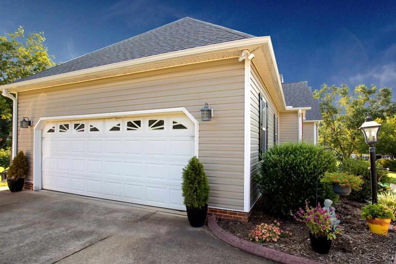 165 Line Dr, Raleigh, NC 27603