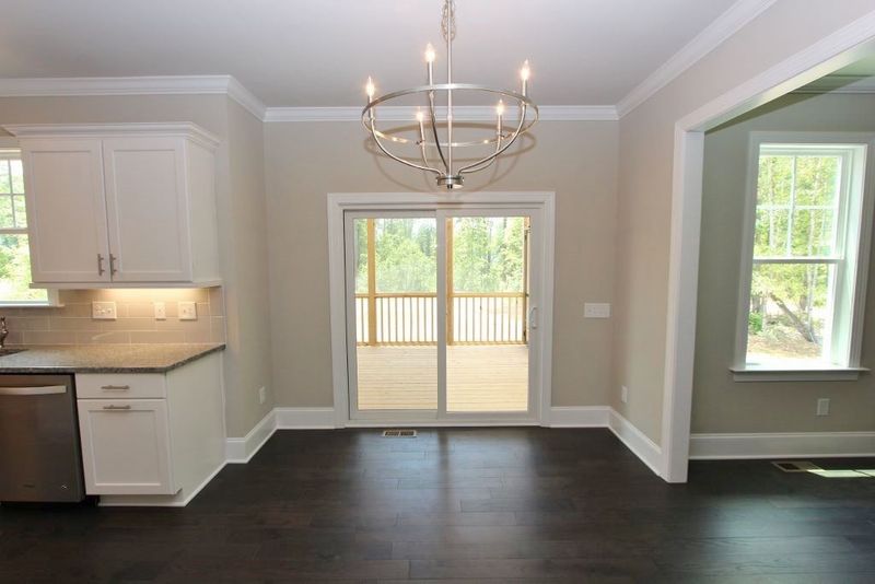 165 Lockamy Ln, Youngsville, NC 27596