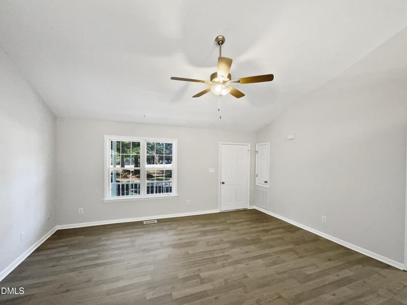 165 Sommerset Dr, Clayton, NC 27520