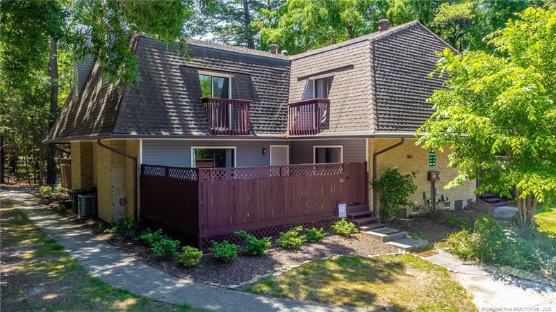165 Springberry Ln #165, Chapel Hill, NC 27517