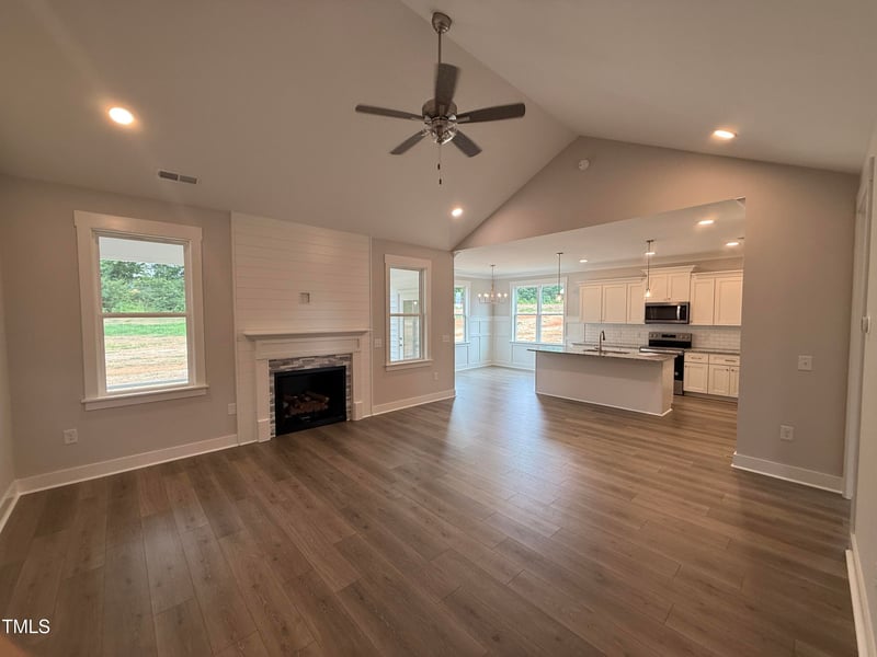 165 Tee Dr, Selma, NC 27576