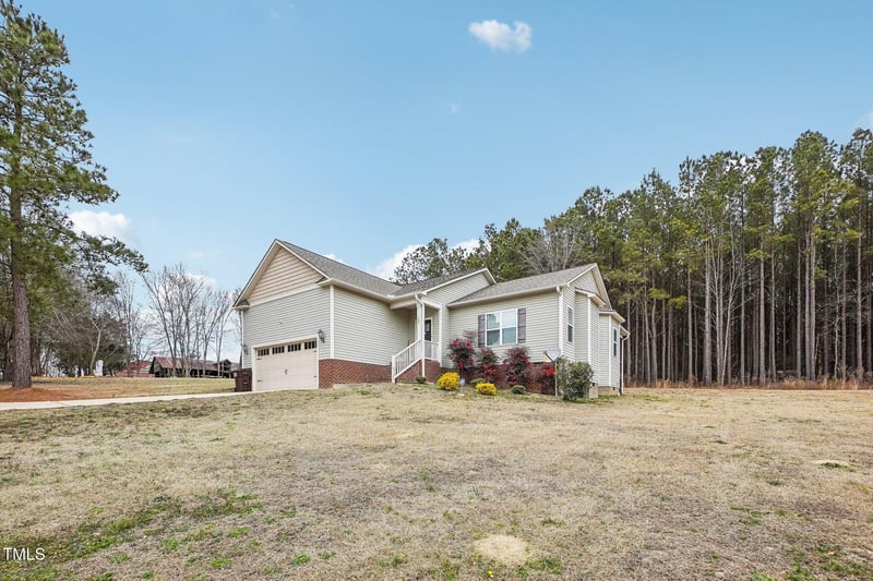 165 Turlington Rd, Dunn, NC 28334