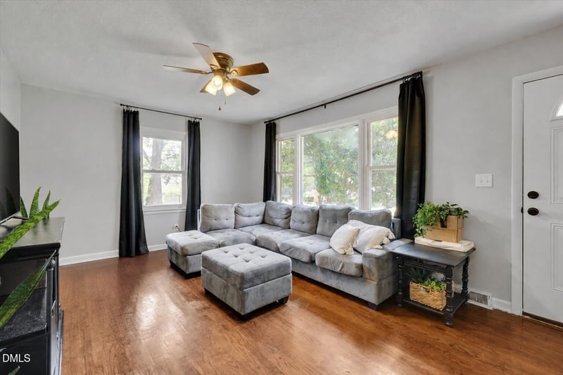 165 Windsor Dr, Wake Forest, NC 27587