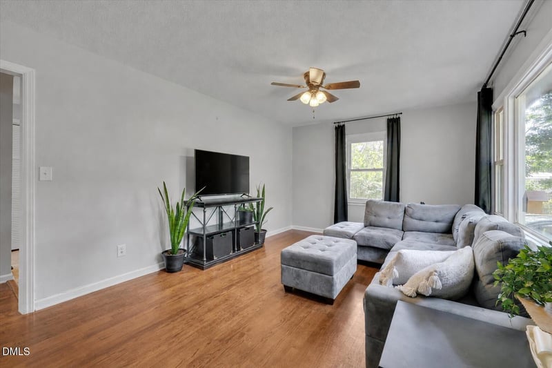 165 Windsor Dr, Wake Forest, NC 27587