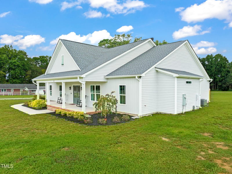 1650 Allens Crossroads Rd, Four Oaks, NC 27524