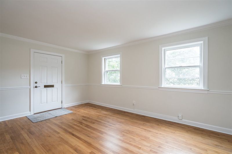 1650 Sutton Dr, Raleigh, NC 27605
