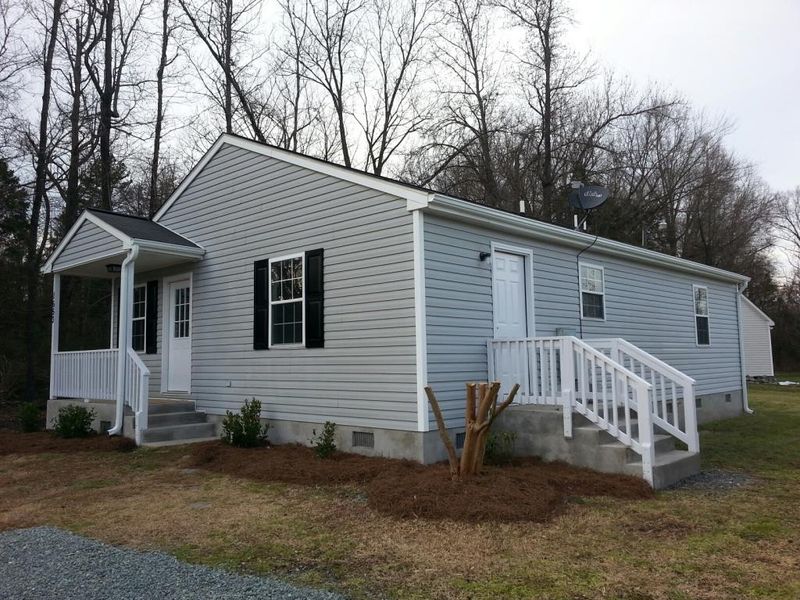 1653 Elm St, Burlington, NC 27217