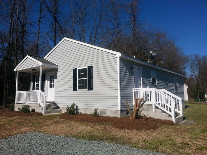 1653 Elm St, Burlington, NC 27217