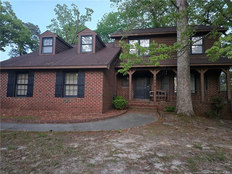 1654 Baysden Ct, Fayetteville, NC 28303