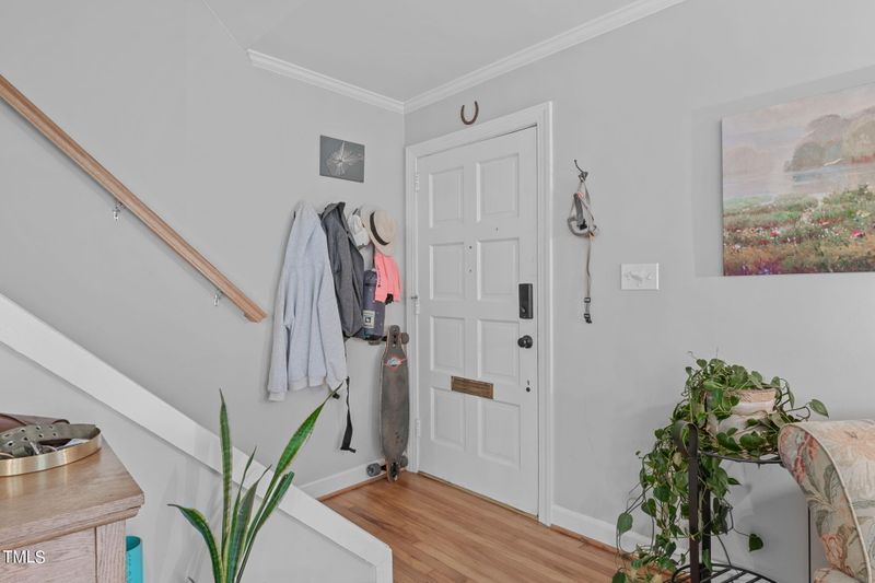 1654 Sutton Dr, Raleigh, NC 27605