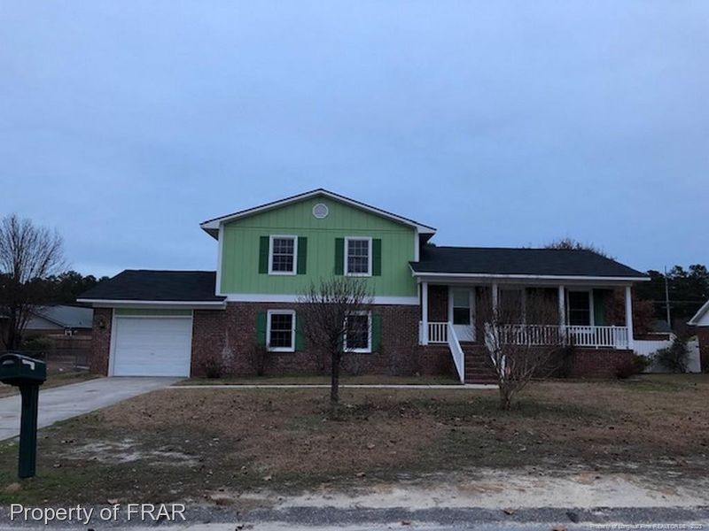 1655 Clairborne Dr, Fayetteville, NC 28314