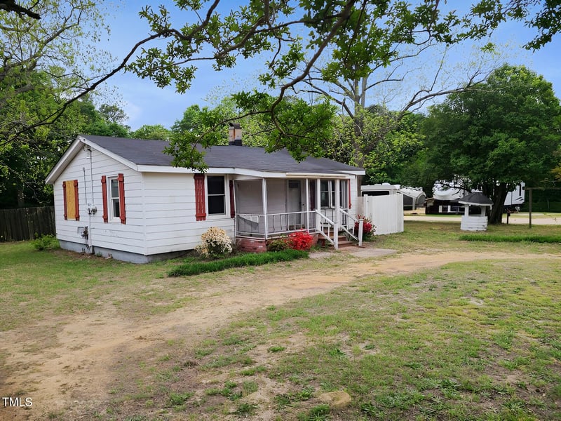 1657 Old Grantham Rd, Goldsboro, NC 27530