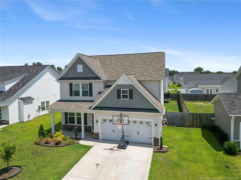 1657 Stackhouse Dr, Fayetteville, NC 28314