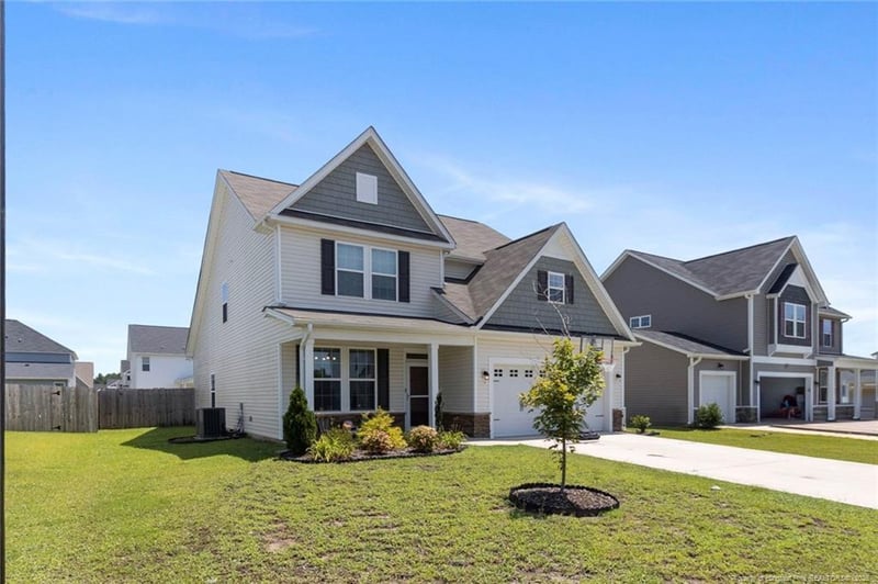 1657 Stackhouse Dr, Fayetteville, NC 28314
