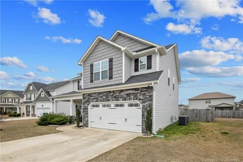 166 Courtland Dr, Raeford, NC 28376