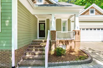 166 Daffodil Ln, Clayton, NC 27527