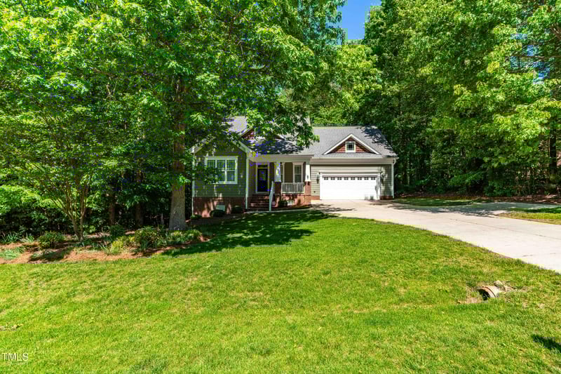 166 Daffodil Ln, Clayton, NC 27527
