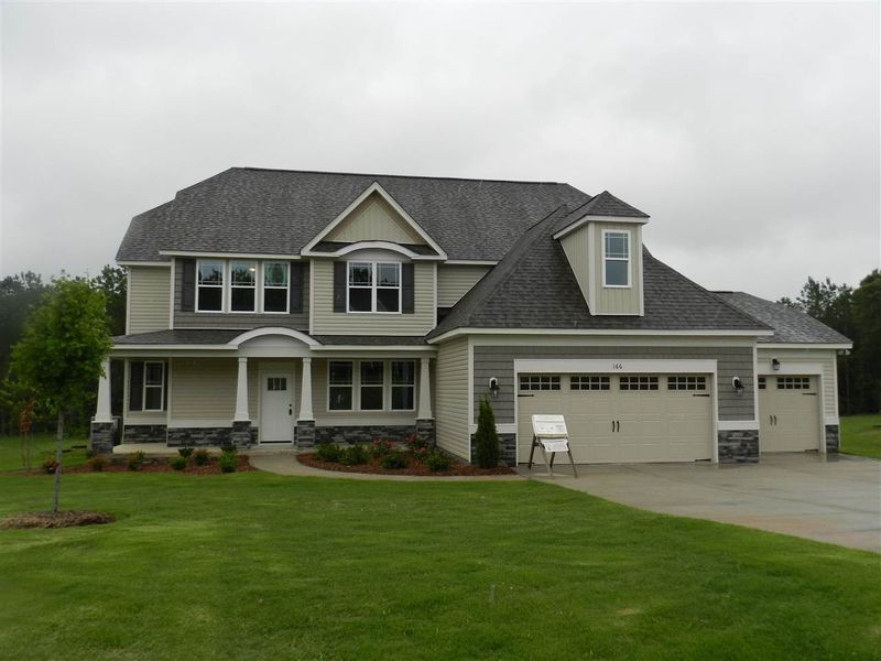 166 Elvenia Cir, Benson, NC 27504