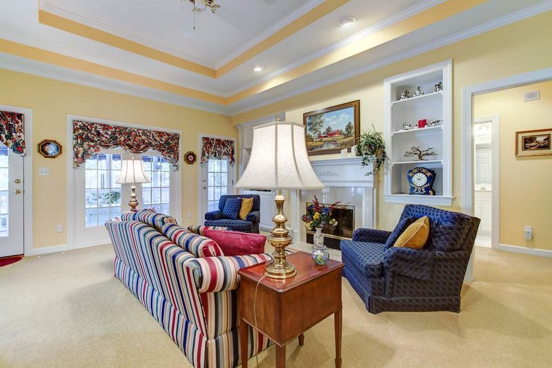 166 Foxglove Dr, Pittsboro, NC 27312