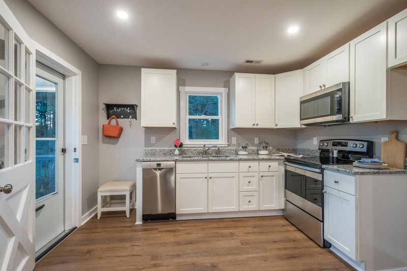 166 Hannah Creek Rd, Four Oaks, NC 27524