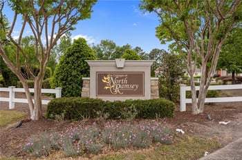 166 Nandina Ct, Fayetteville, NC 28311