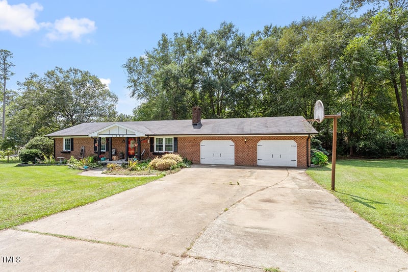 1660 Benson Rd, Angier, NC 27501