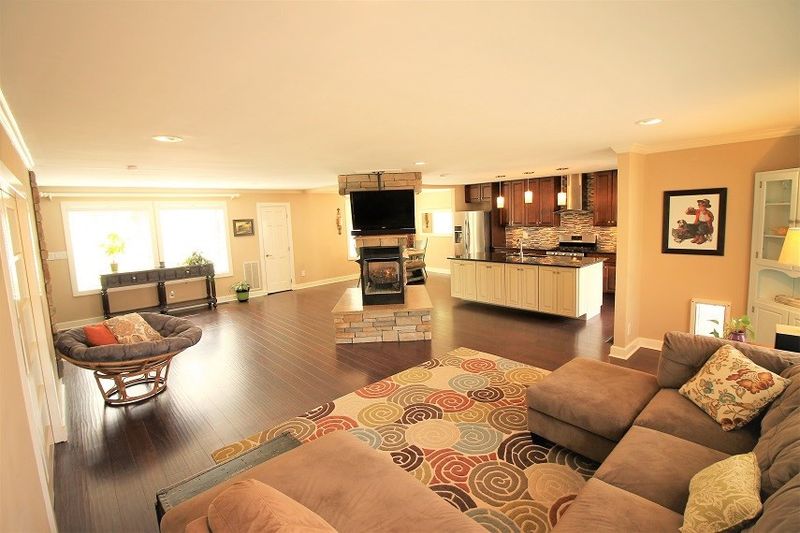 1660 Brook Run Dr, Raleigh, NC 27614