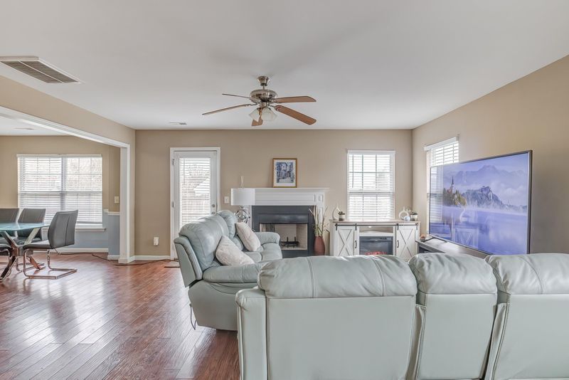 1661 Brown Owl Dr, Raleigh, NC 27610