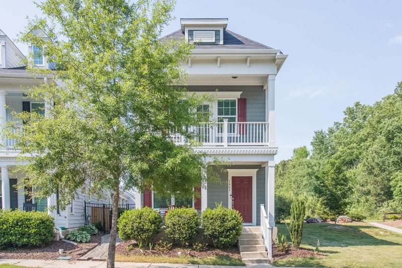 1661 Main Divide Dr, Wake Forest, NC 27587