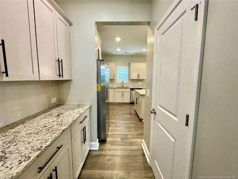 1661 Seattle Slew Ln, Hope Mills, NC 28348