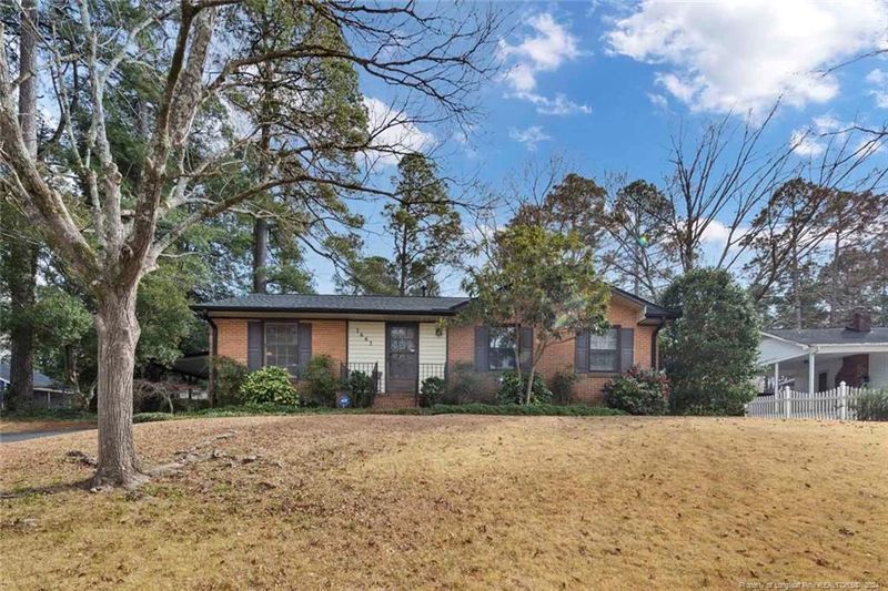 1663 Tryon Dr, Fayetteville, NC 28303