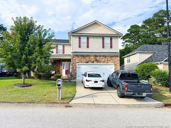 1664 Rock Creek Ln, Fayetteville, NC 28301