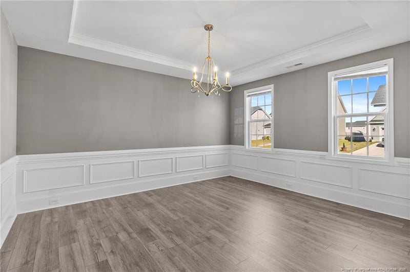 1664 Seattle Slew Ln, Hope Mills, NC 28348