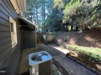 1667 Village Glenn Dr, Raleigh, NC 27612