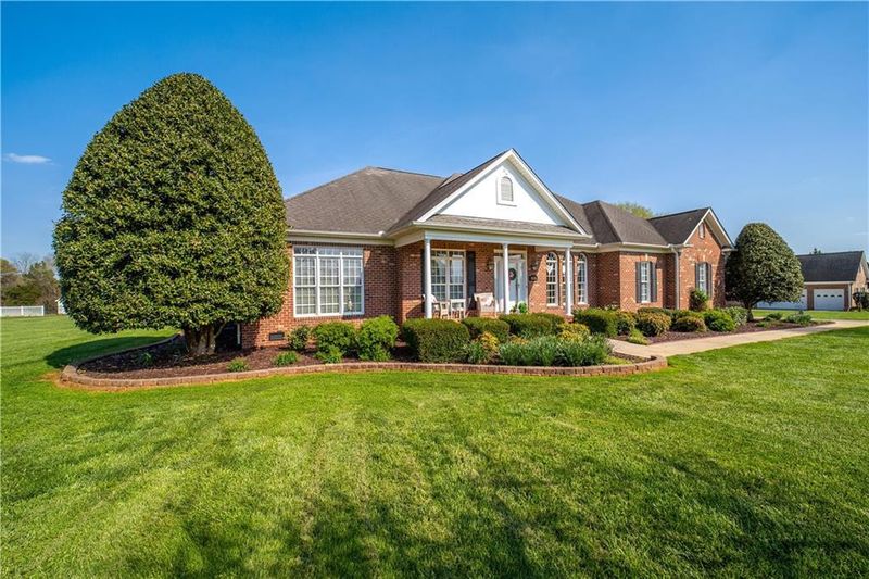 1667 Wheeler Bridge Rd, Burlington, NC 27215