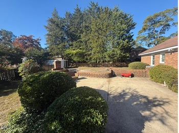 1668 Banbury Dr, Fayetteville, NC 28304