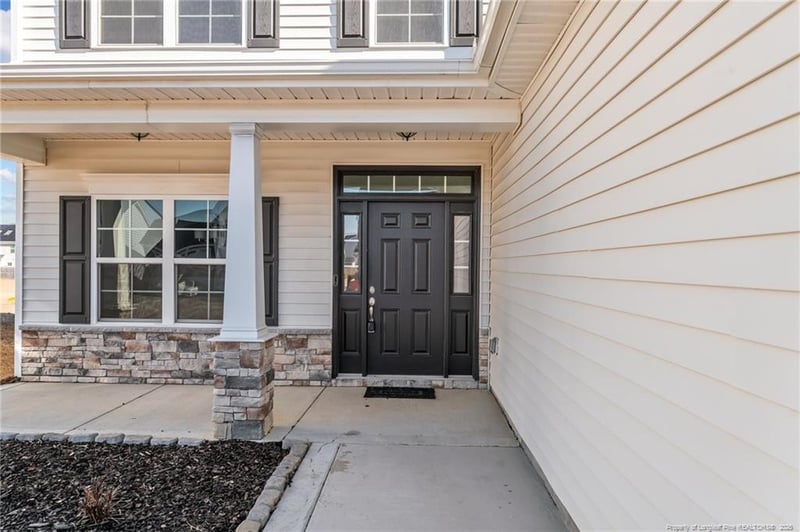 1669 Seattle Slew Ln, Hope Mills, NC 28348