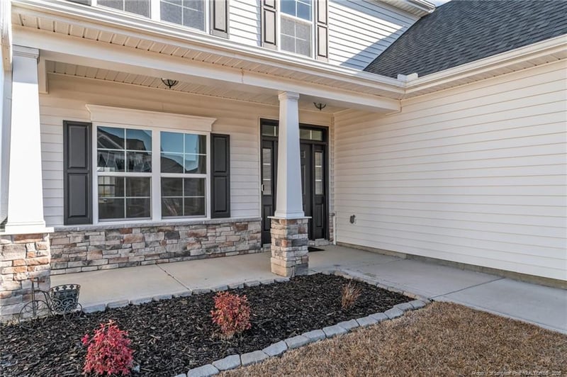 1669 Seattle Slew Ln, Hope Mills, NC 28348