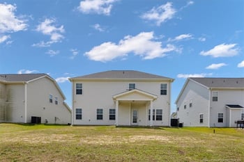 1669 Seattle Slew Ln, Hope Mills, NC 28348