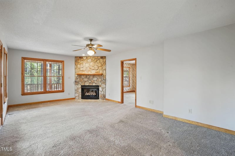 167 Coachmans Cove Rd, Four Oaks, NC 27524