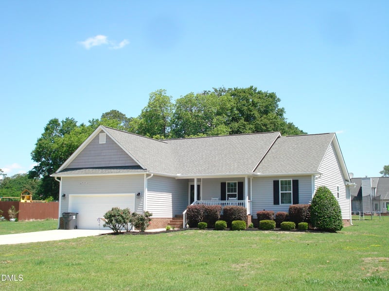 167 Courtney Ln, Dunn, NC 28334