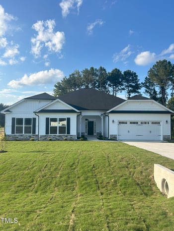 167 Merrifield Ln #121, Garner, NC 27529