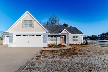 167 Oleander Ln, Sanford, NC 27332