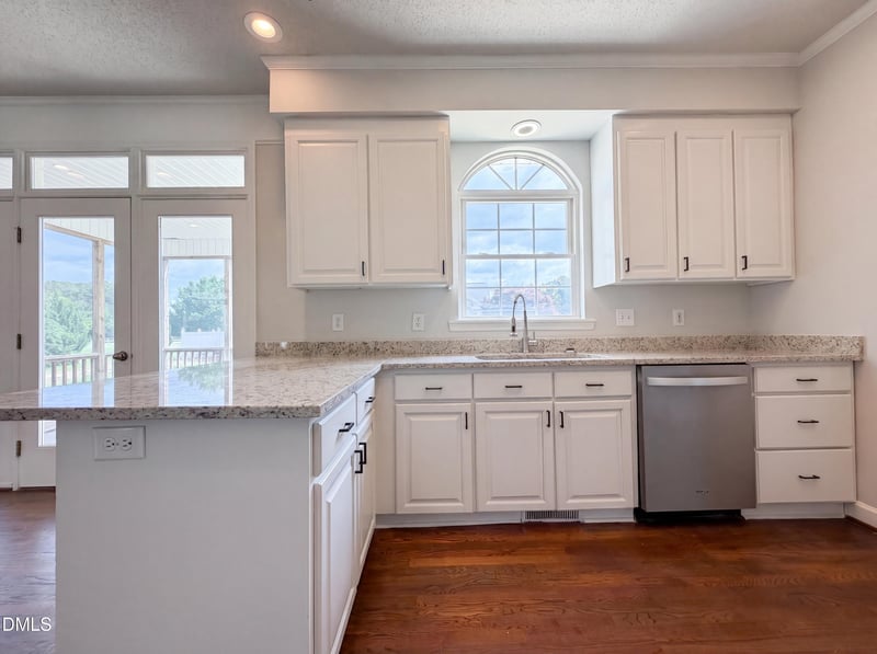 167 Stonehenge Dr, Dunn, NC 28334