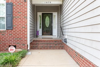 1670 Pristine Ln, Hope Mills, NC 28348