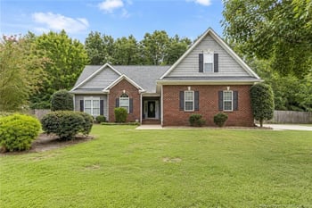 1670 Pristine Ln, Hope Mills, NC 28348