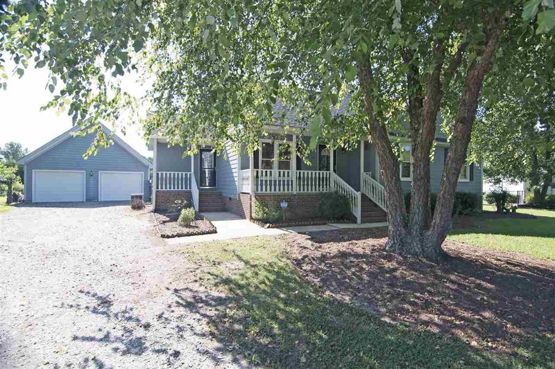 1670 Purfoy Rd, Fuquay Varina, NC 27526