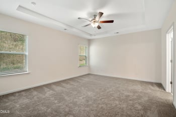 1673 Elk Run Dr, Fayetteville, NC 28312