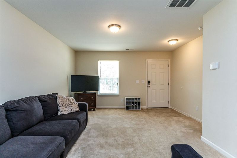 1673 Extine Ln, Raleigh, NC 27610