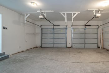 1673 Sykes Pond Rd, Fayetteville, NC 28304
